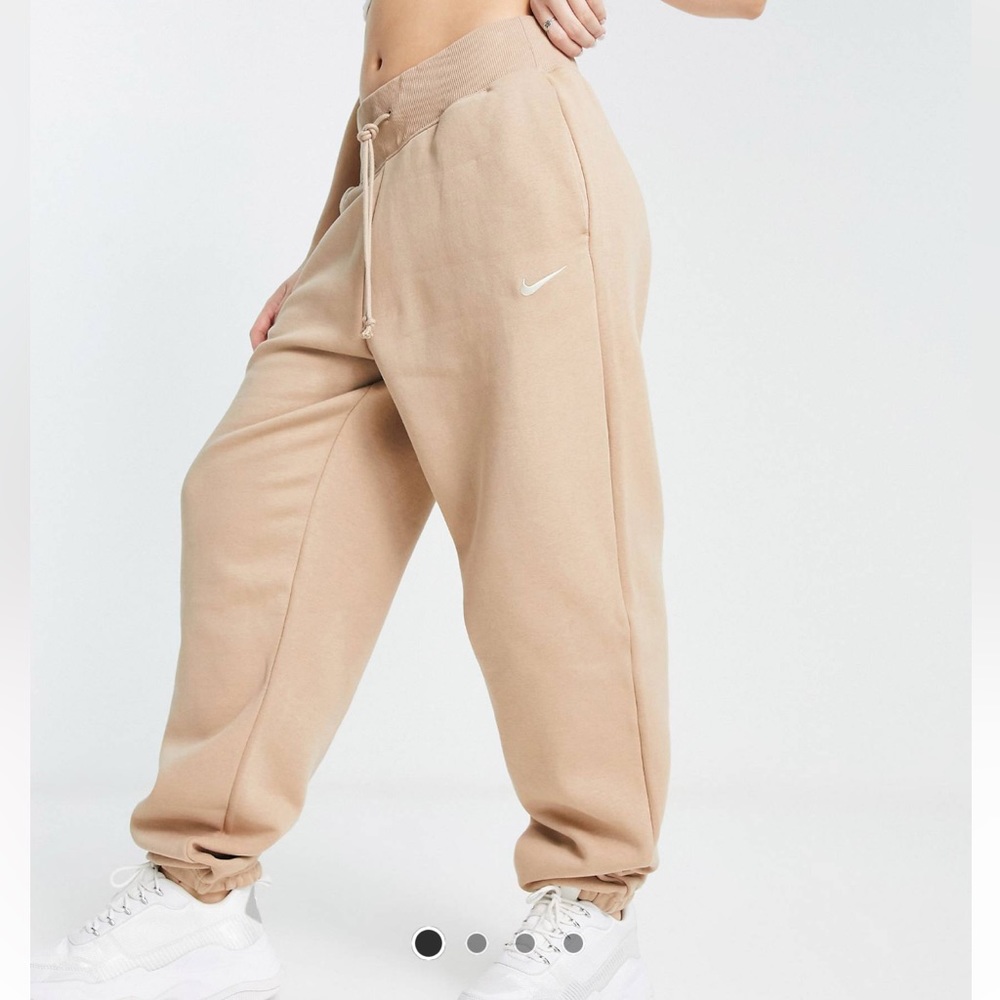 NWT Nike Phoenix Fleece Joggers